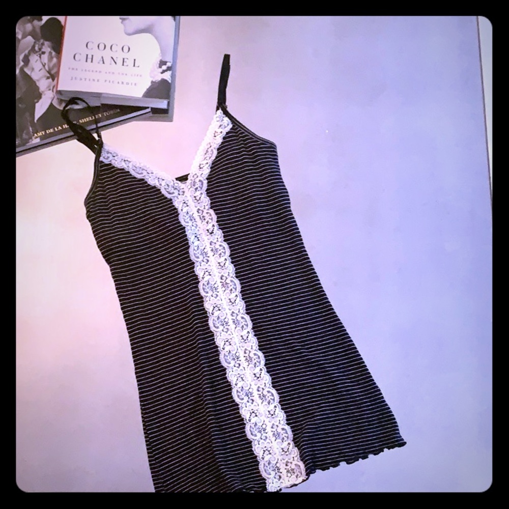 Sexy Guess Lace Top ✨